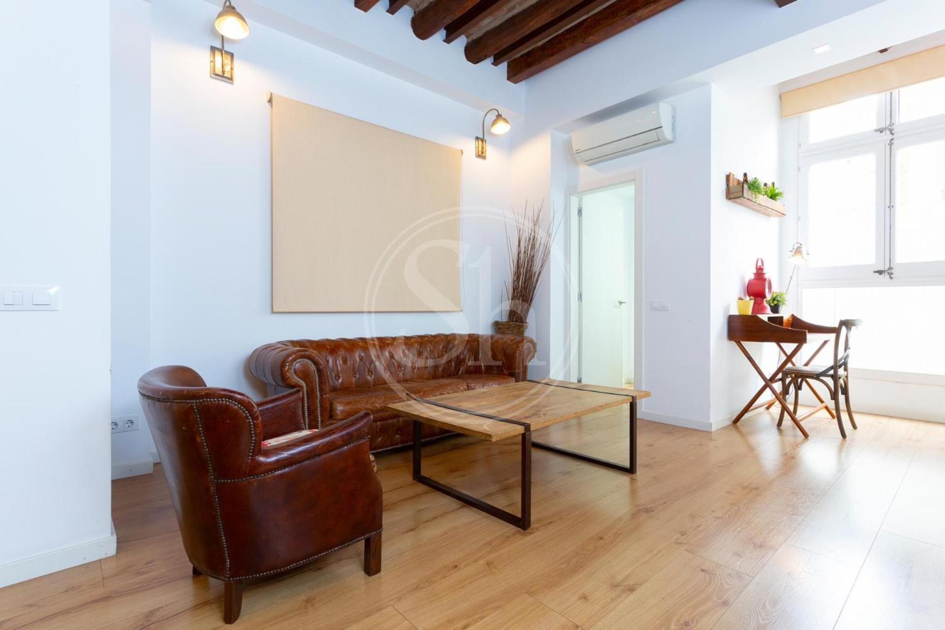 Moderno En Eixample Apartment