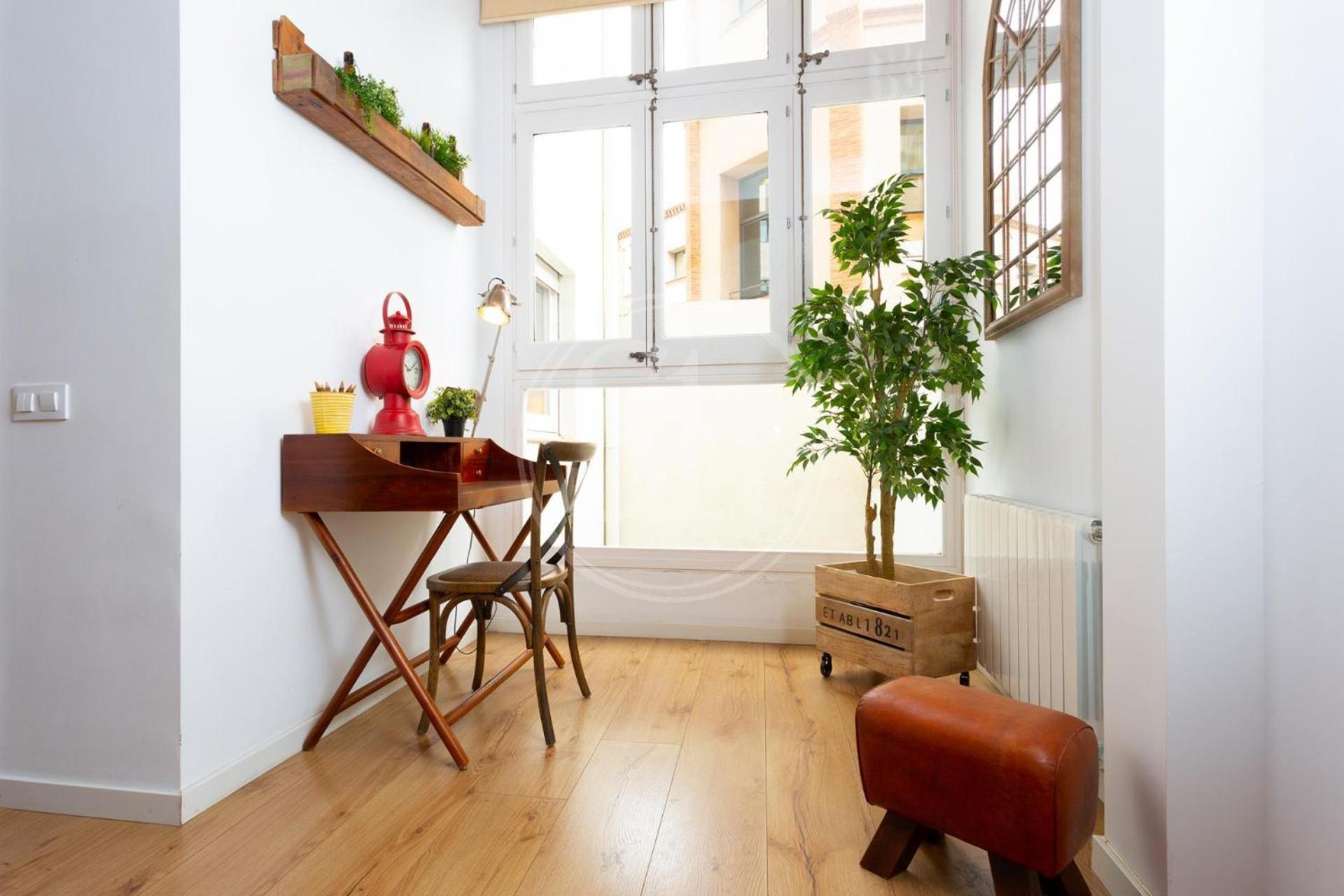 Moderno En Eixample Apartment *